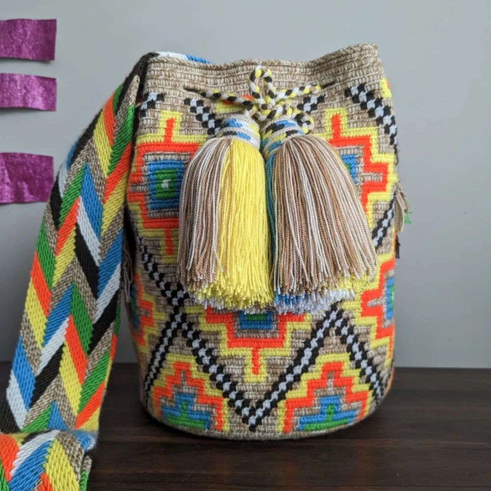 Authentic Wayuu Mochila Colombian Bag Large Size Colors matizada Autumn - Picture 4 of 6